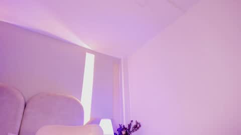 Call me Cata  online show from 01.19.25