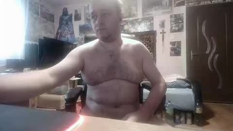 Snapshot of catap85 chatting on 09.14.25 cata85 online show from 09.14.25