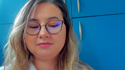 Snapshot of caterinnakat chatting on 02.05.25 Kat online show from 02.05.25