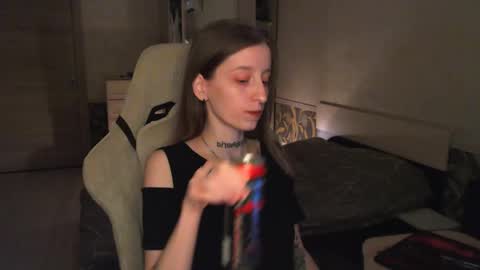 Snapshot of cath_dysphoria_ chatting on 05.11.26 CATH online show from 05.11.26