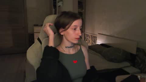 Snapshot of cath_dysphoria_ chatting on 05.20.26 CATH online show from 05.20.26