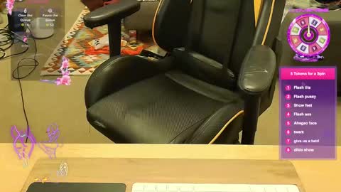 Catherinecuddles online show from 12.20.25