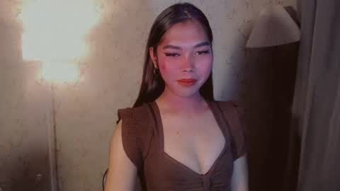 Snapshot of catherine_365 chatting on 10.23.25 catherine_365 online show from 10.23.25