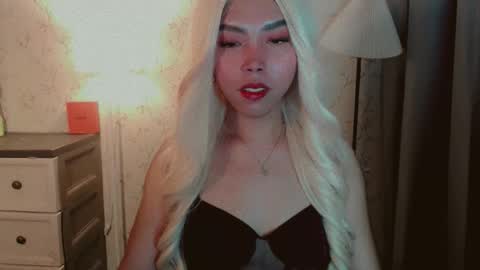 Snapshot of catherine_365 chatting on 11.26.25 catherine_365 online show from 11.26.25