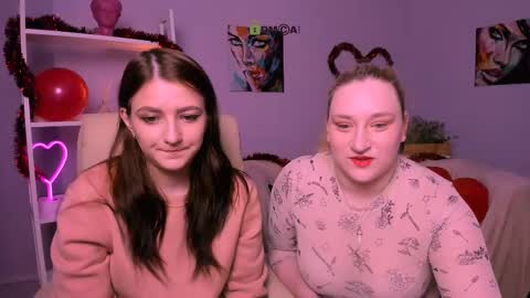 Snapshot of catherine_kitty chatting on 02.14.25 Catherine online show from 02.14.25