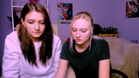 Snapshot of catherine_kitty chatting on 02.21.25 Catherine online show from 02.21.25