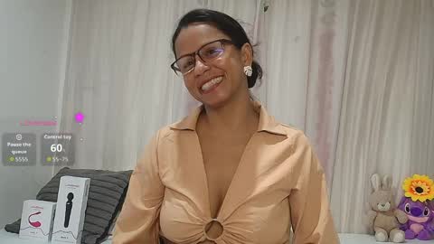 Snapshot of catherine_mature45 chatting on 04.27.26 Catherine online show from 04.27.26