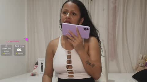 Snapshot of catherine_mature45 chatting on 05.17.26 Catherine online show from 05.17.26