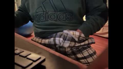 Snapshot of catmandoo21001 chatting on 01.13.25 catmandoo21001 online show from 01.13.25