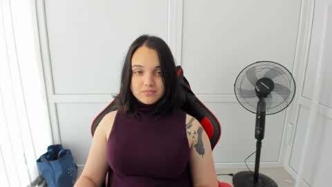 Snapshot of catrine_cute chatting on 06.16.26 Catrine online show from 06.16.26