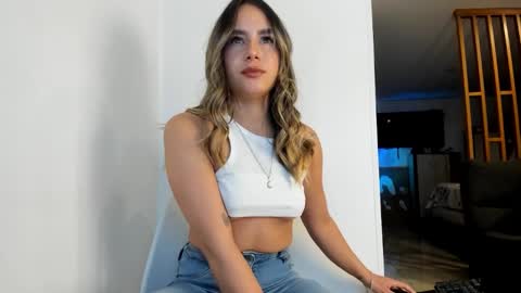 Snapshot of cattaleya_rose chatting on 01.13.26 Catta online show from 01.13.26