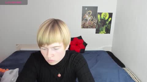 cattie_w_ online show from 11.07.25