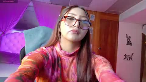 Snapshot of cattleya_love_ chatting on 07.23.26 Cattleya online show from 07.23.26