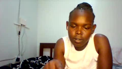 Snapshot of cavy_sweet chatting on 12.04.24 Mecy online show from 12.04.24