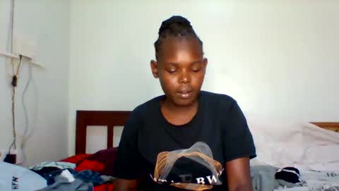 Snapshot of cavy_sweet chatting on 12.06.24 Mecy online show from 12.06.24