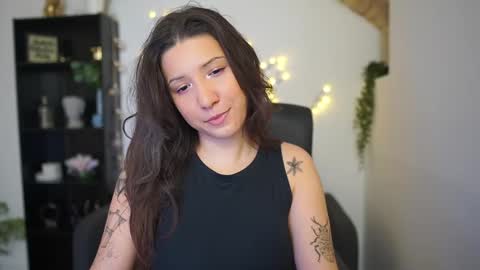 Snapshot of caylinn18 chatting on 02.06.26 Caylinn18 online show from 02.06.26