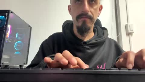 Snapshot of cayu_frensh94 chatting on 12.13.24 cayu_frensh94 online show from 12.13.24