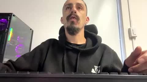 Snapshot of cayu_frensh94 chatting on 12.16.24 cayu_frensh94 online show from 12.16.24