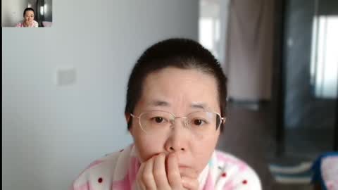 Snapshot of cbz112233 chatting on 04.09.26 ANNYANNY online show from 04.09.26