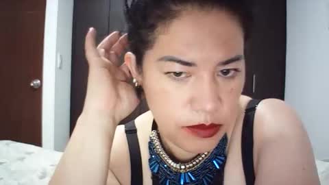 Snapshot of ccharlot chatting on 04.17.26 ccharlot online show from 04.17.26