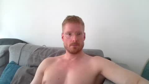 Snapshot of ccloser87 chatting on 06.12.26 ccloser87 online show from 06.12.26