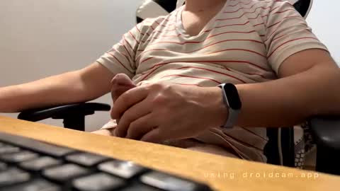 Snapshot of ccmhp1 chatting on 11.18.25 Tomys online show from 11.18.25