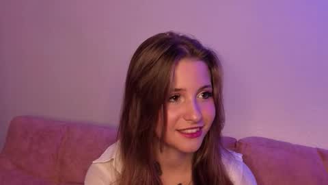 Lina  online show from 11.19.25