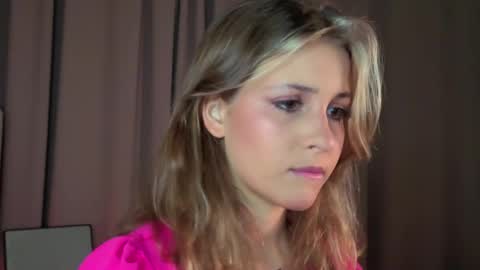 Snapshot of ceceliapidcock chatting on 04.04.26 Lina online show from 04.04.26