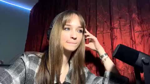 Lily online show from 11.11.25