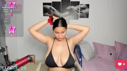 Snapshot of celeste_l29 chatting on 10.07.25 celeste online show from 10.07.25