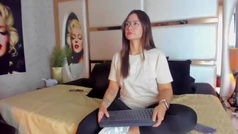 celeste_starsss online show from 11.19.25