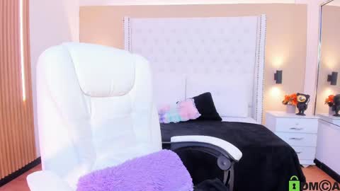 Celeste Wayne online show from 11.06.25