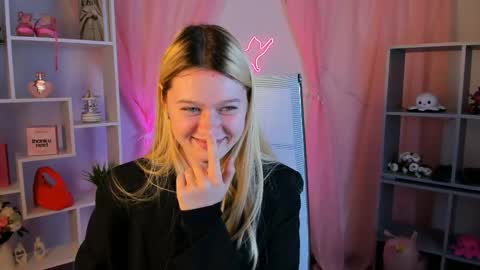 Snapshot of celestinemauriac chatting on 05.14.26 your cute kitty online show from 05.14.26