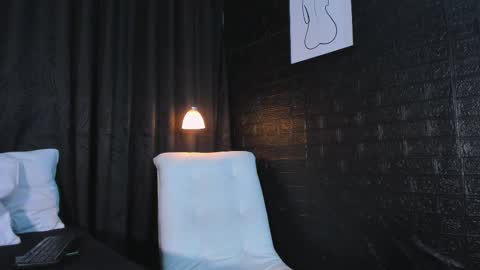 CelinaYHanck online show from 03.11.25