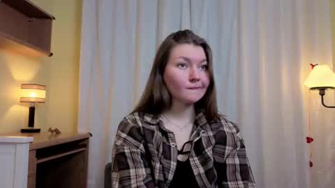 Snapshot of celineswiatkowski chatting on 02.09.26 Nina online show from 02.09.26