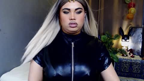 cellinekittcumerr online show from 12.04.25