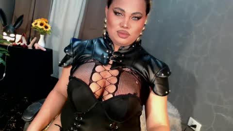 Snapshot of cellinekittcumerr chatting on 05.29.26 cellinekittcumerr online show from 05.29.26