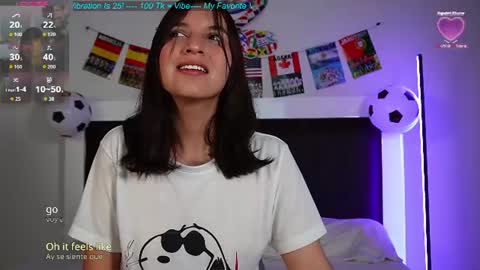 Snapshot of cerecitaqueen chatting on 06.20.26 Cerecita online show from 06.20.26