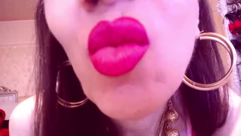 Cerise online show from 11.18.25