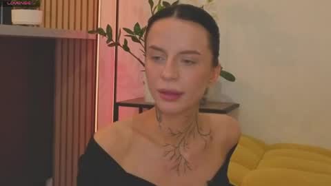 Livia online show from 06.08.26