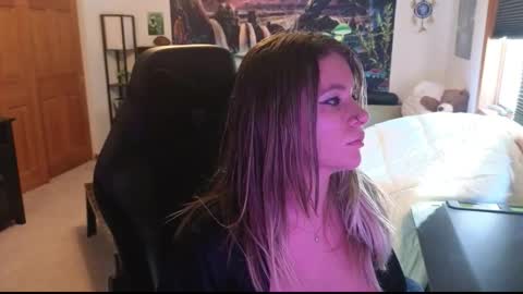 Marie online show from 02.04.26