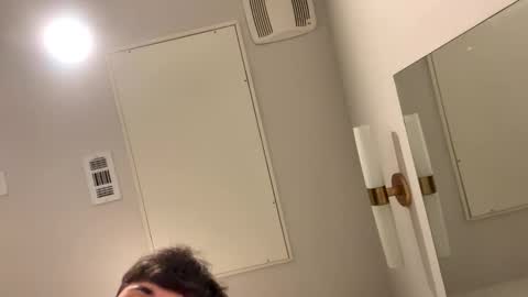 Snapshot of cezarthebreeder chatting on 02.25.26 cezarthebreeder online show from 02.25.26