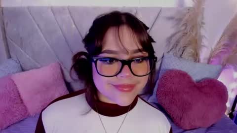 Snapshot of chaarlotte_1 chatting on 06.21.26 charlotte online show from 06.21.26