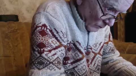 Snapshot of chacoa chatting on 12.29.24 chacoa online show from 12.29.24