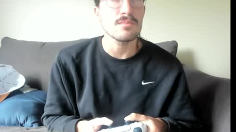 Snapshot of chadpowerz chatting on 05.19.26 Lydong online show from 05.19.26