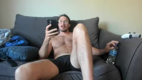 Snapshot of chadpowerz chatting on 06.11.26 Lydong online show from 06.11.26
