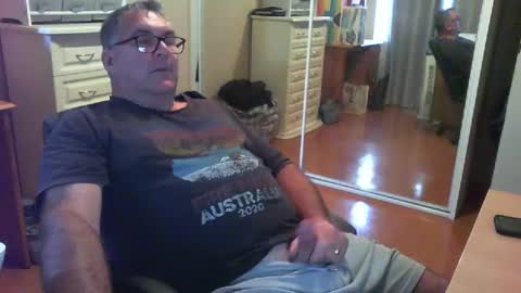 Snapshot of chalkstall chatting on 12.16.24 Chalky online show from 12.16.24