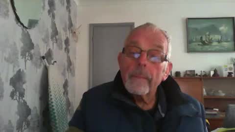 Snapshot of champers37 chatting on 04.20.26 Champers online show from 04.20.26