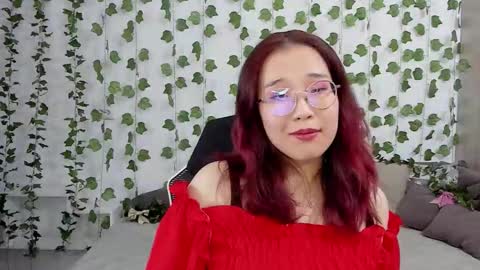 Snapshot of champions_babe chatting on 10.02.25 champions_babe online show from 10.02.25