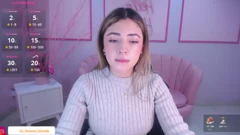 Snapshot of channel_blonde_a chatting on 12.27.24 channel_blonde_a online show from 12.27.24